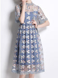 New Court Style Round Neck Foreign Style Women Dress with Slim Temperament Embroidered Lace Dress